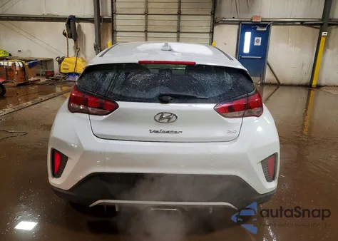 2019 Hyundai Veloster Base from USA, damaged, VIN KMHTG6AF5KU017933